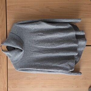 Saks Fifth Avenue Gray 100% Cashmere Ribbed Knit Sweater, Size Small